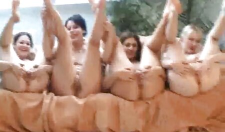 Curvy camp naturiste porno Latina taquine avec ses fesses en POV